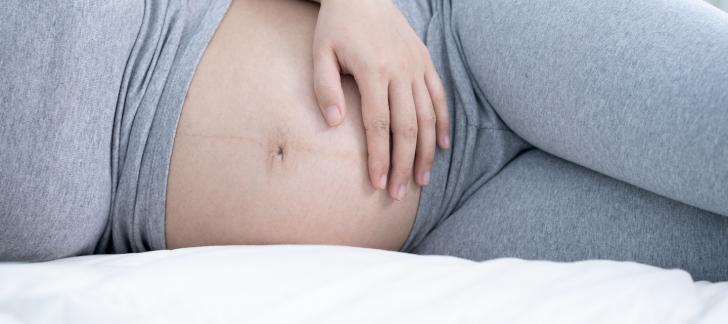 pregnant-woman-in-bed-cervix-insufficiency