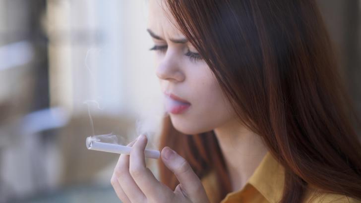 woman smoking 