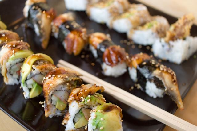 avoid pregnancy food sushi mercury smoked