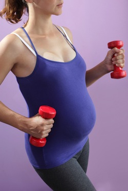 How to Exercise Safely During Pregnancy in 12 Steps ...